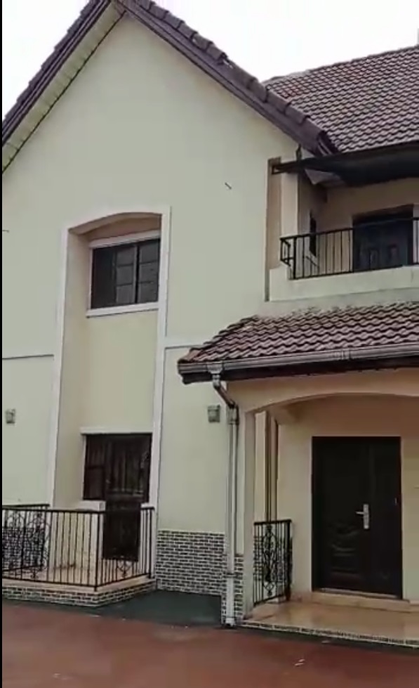 SHARP 4 BEDROOM DUPLEX AT ARUGO ESTATE
